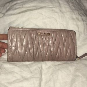 Lovely calfskin wallet